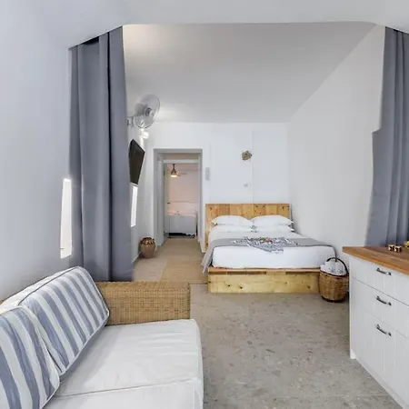 Casa Del Mar Milos - On The