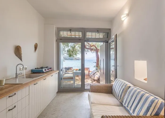 Casa Del Mar Milos - On The