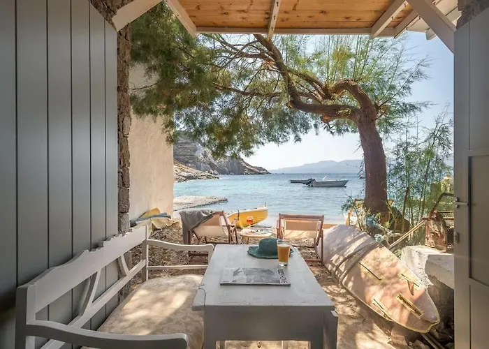 Casa Del Mar Milos - On The